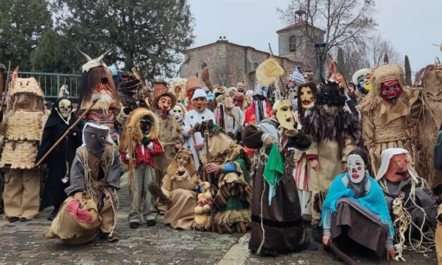 DOMINGO GORDO 2026 – MASCARADAS Y CORRIDA DEL GALLOCARNAVALES